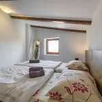 Old Town Apartments In Umag
